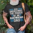 Never Underestimate The Power Of An Electrian Dad T-Shirt Gifts for Old Men