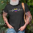Venezuela Flag Heartbeat Venezuelan Roots Vintage T-Shirt Gifts for Old Men
