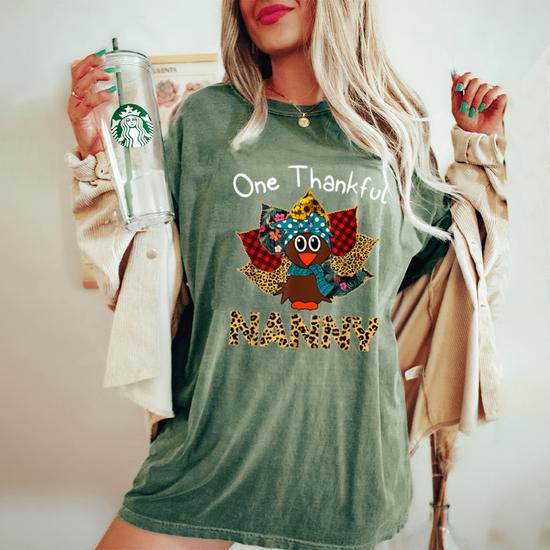 One Thankful Nanny Turkey Thanksgiving Gift T-Shirt One Thankful Nanny Turkey Thanksgiving Gift T-Shirt