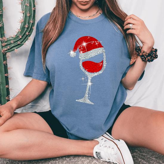 Wine Glasses Santa Hat Christmas Wine Lover T-Shirt Wine Glasses Santa Hat Christmas Wine Lover T-Shirt