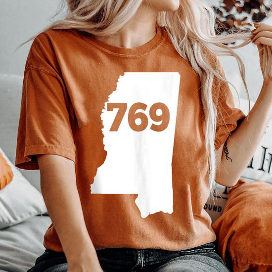 Mississippi 769 Area Code Women's Oversized Comfort T-Shirt