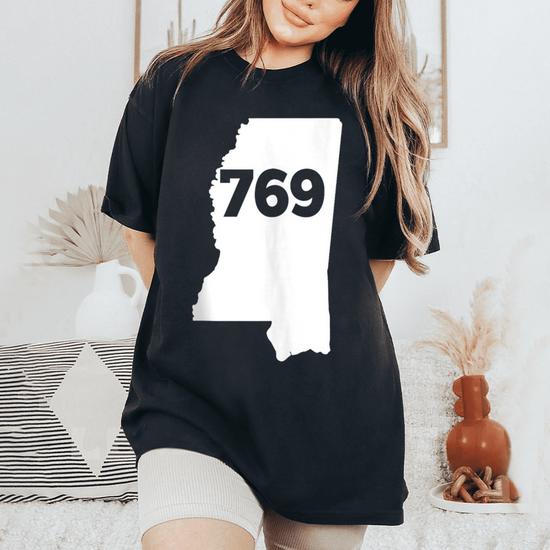 Mississippi 769 Area Code Women's Oversized Comfort T-Shirt