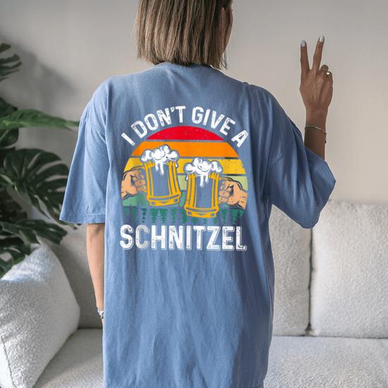 Donna Let's Get Schnitzel affrontato birra tedesca Oktoberfest